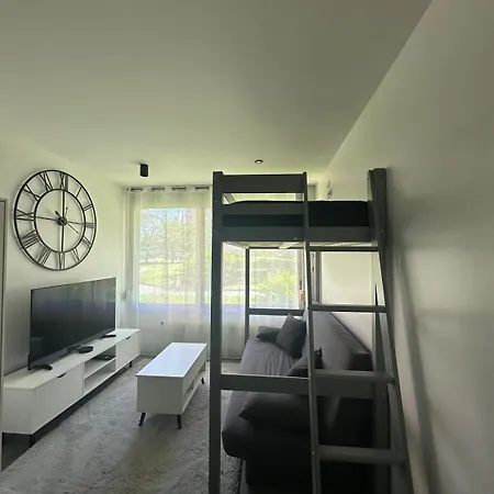 Apartment 8 Proche Hopitaux Lyon